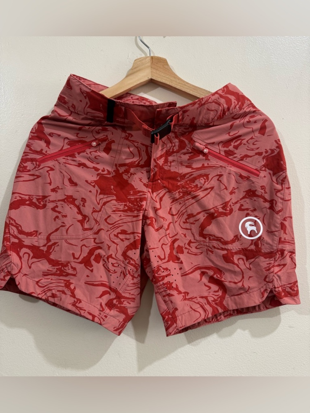 Backcountry Women's Red Marble-Print Bermuda Shorts with Integrated Belt